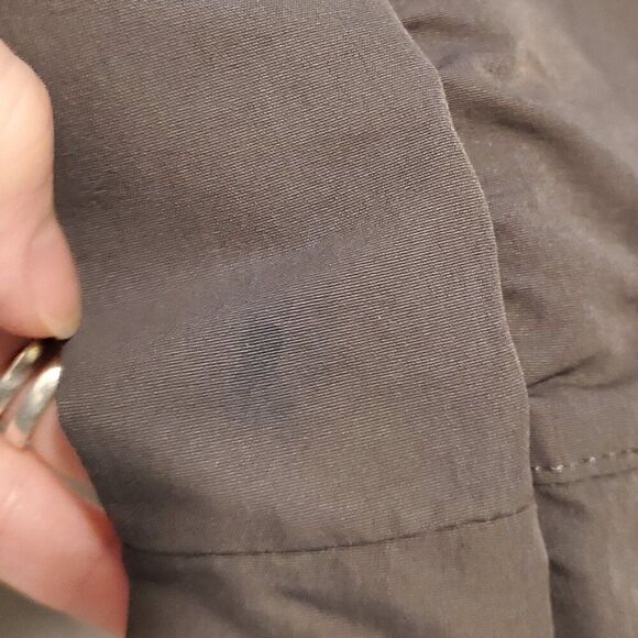 Eddie Bauer Dri-fit Capri pants Side zip pockets & Drawstring waist Size 12 - Picture 6 of 6